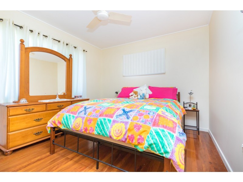 16 Peter Street, Strathpine QLD 4500