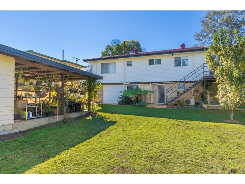 16 Peter Street, Strathpine QLD 4500