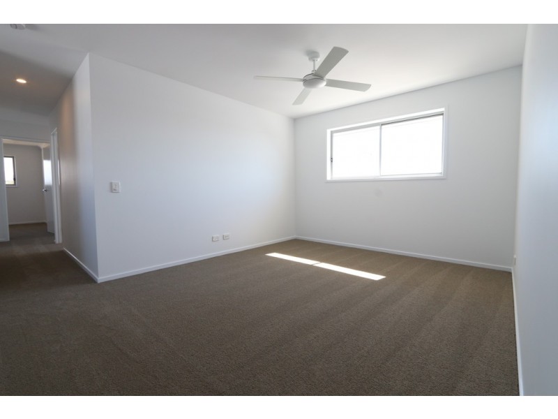 22 Meadows Boulevard, Strathpine QLD 4500