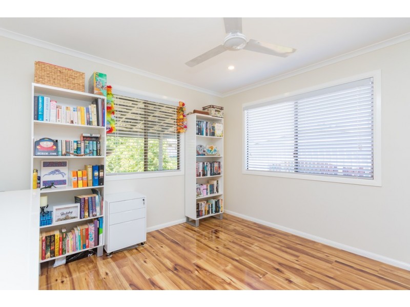 4 Cotton St, Lawnton QLD 4501