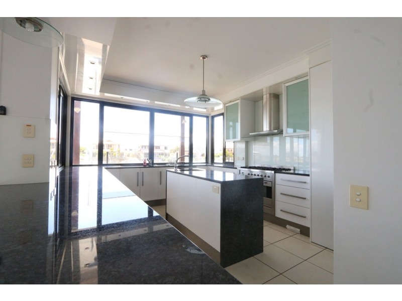 22 Wildfire Court, Newport QLD 4020