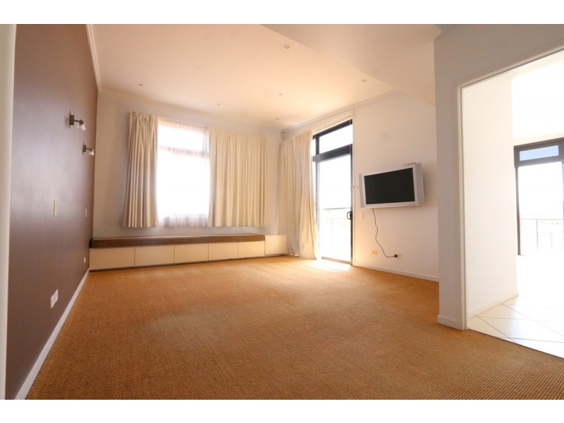 22 Wildfire Court, Newport QLD 4020