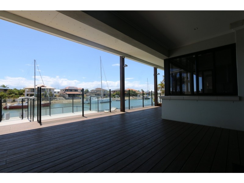 22 Wildfire Court, Newport QLD 4020