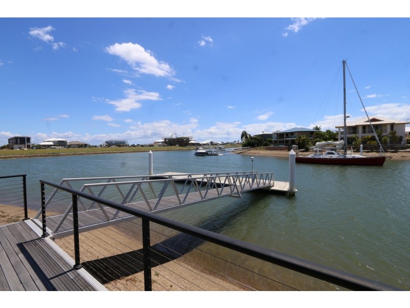 22 Wildfire Court, Newport QLD 4020