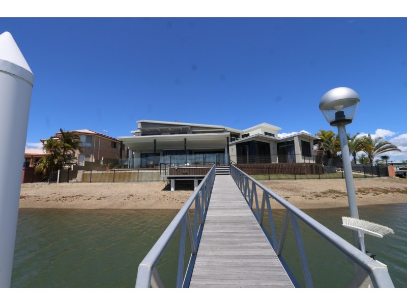 22 Wildfire Court, Newport QLD 4020