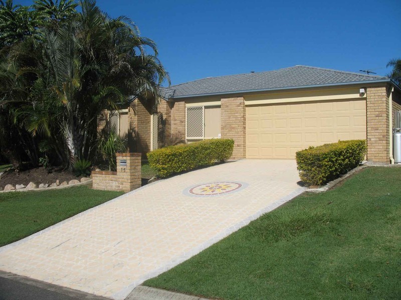 15 Civetta Court, Dakabin QLD 4503
