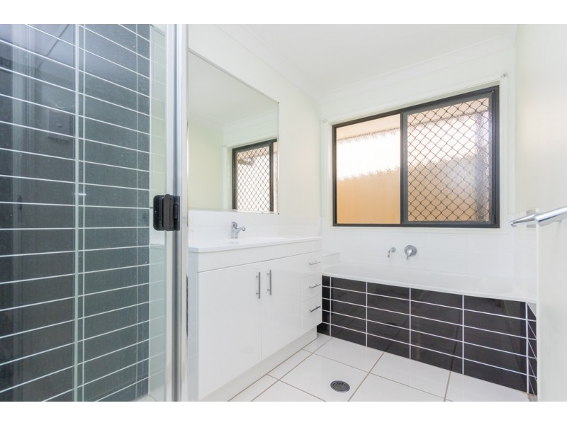 60 Surround Street, Dakabin QLD 4503