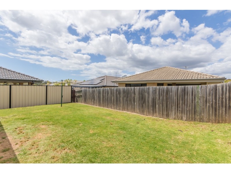 60 Surround Street, Dakabin QLD 4503