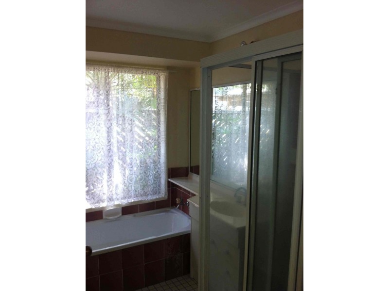 31 Eucumbene Drive, Petrie QLD 4502