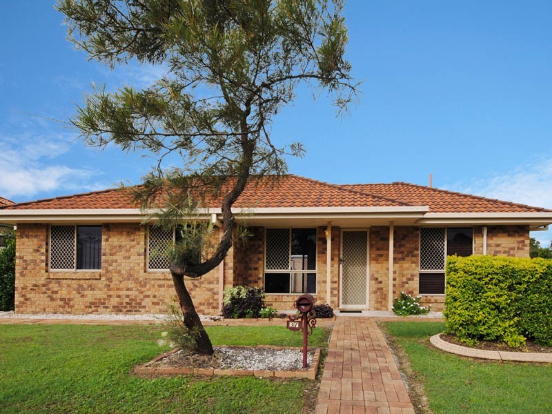 37 Manthey Crescent, Bray Park QLD 4500