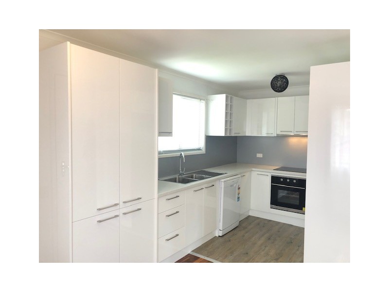 2 Warrimoo Drive, Petrie QLD 4502