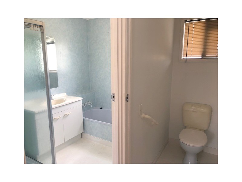 2 Warrimoo Drive, Petrie QLD 4502