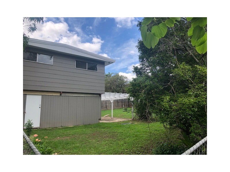 2 Warrimoo Drive, Petrie QLD 4502