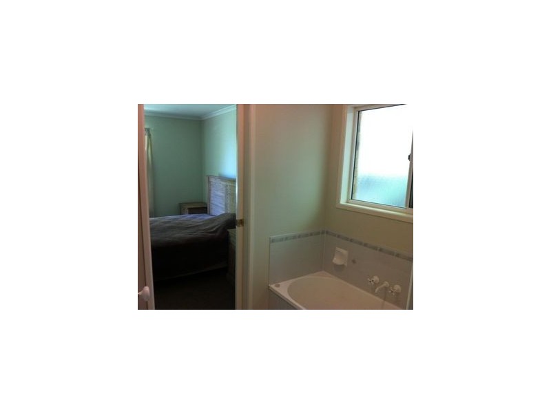 10 April Court, Joyner QLD 4500