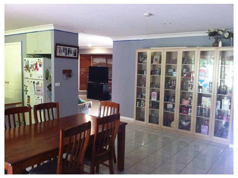 27 Piccabeen Ct, Narangba QLD 4504