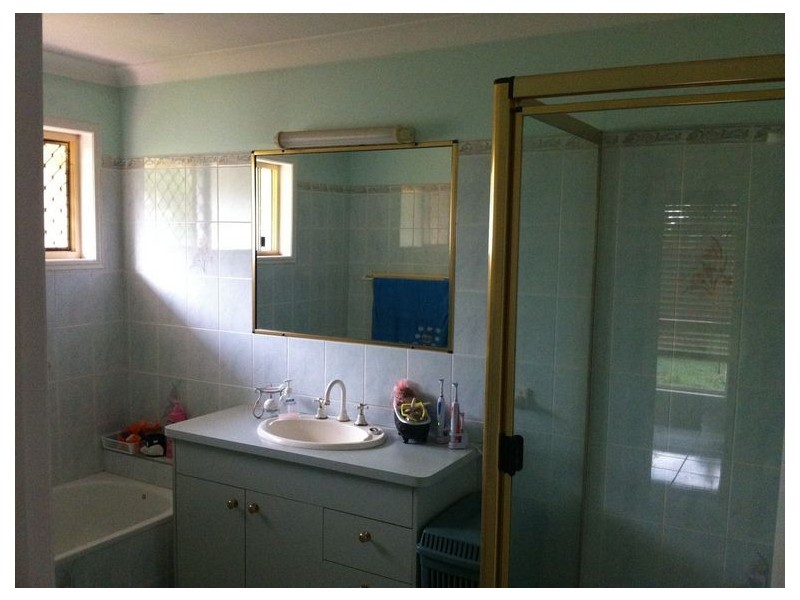 27 Piccabeen Ct, Narangba QLD 4504