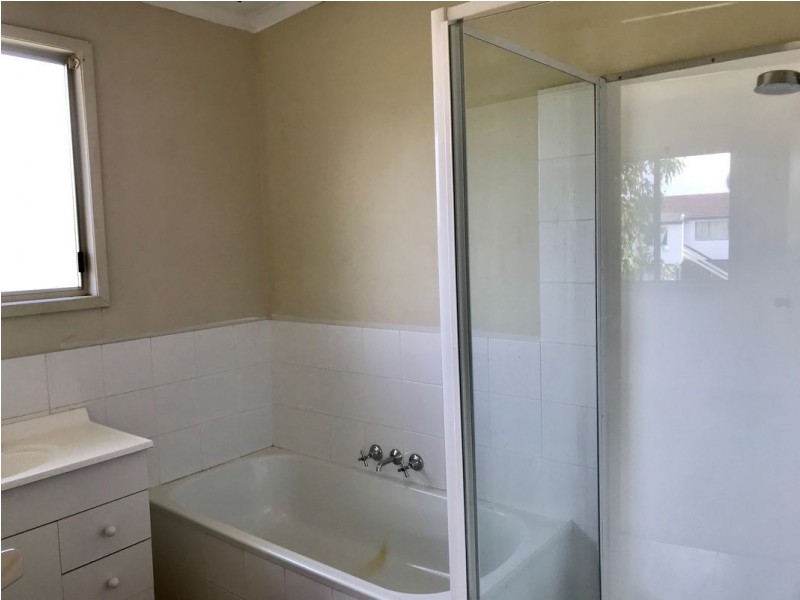 33 Dundee Drive, Morayfield QLD 4506