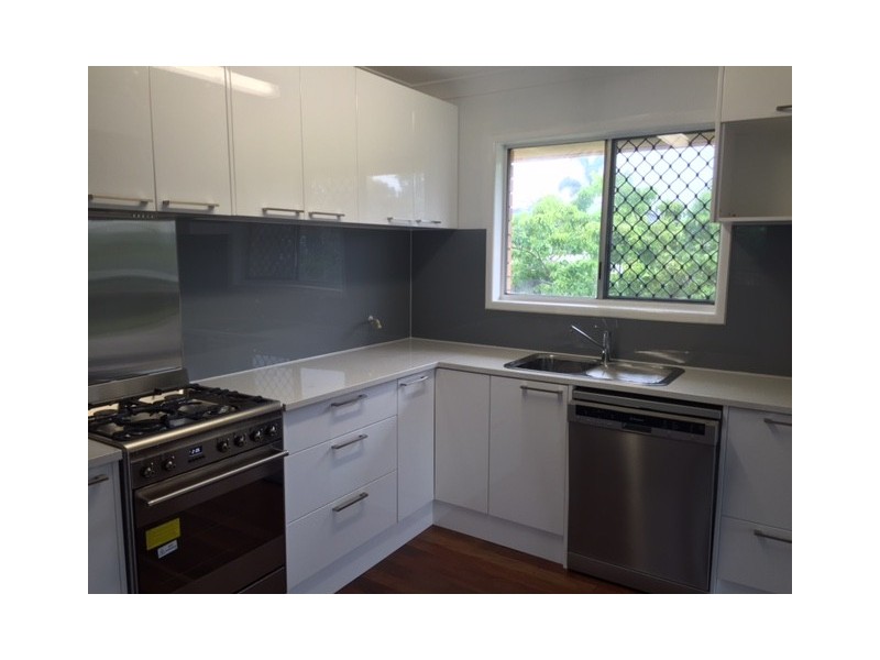 2 Coronation Street, Bray Park QLD 4500