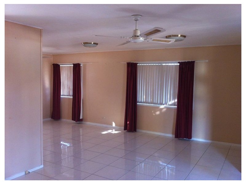 44 Samsonvale Rd, Strathpine QLD 4500