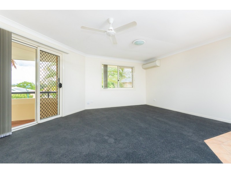 1 Camara Court, Eatons Hill QLD 4037