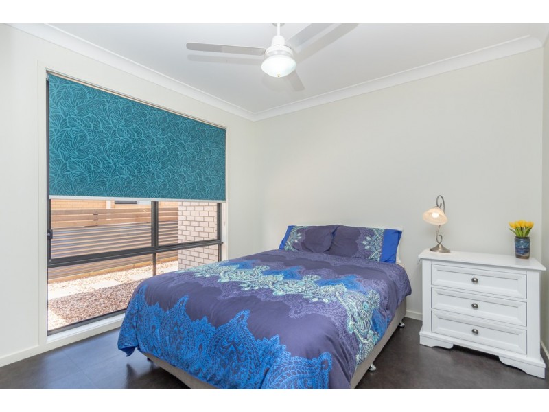 107 Samsonvale Rd, Strathpine QLD 4500