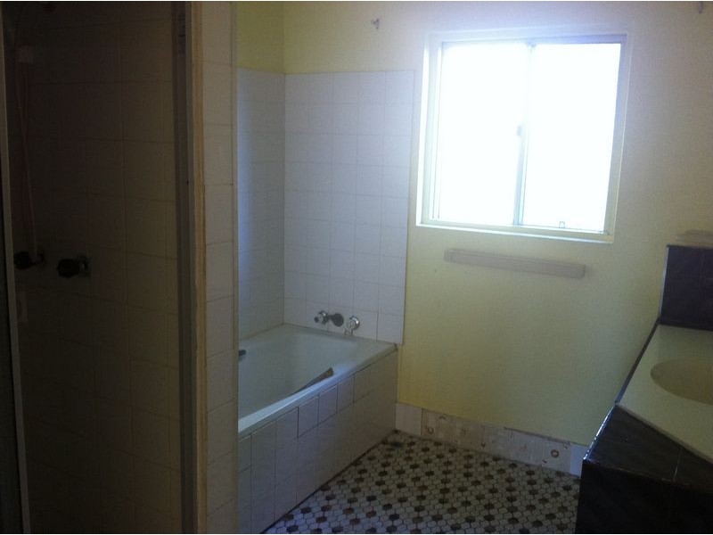 5 Johnson Street, Kallangur QLD 4503