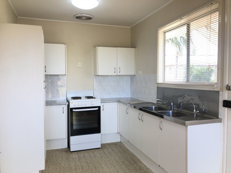 4 Cheltenham Street, Strathpine QLD 4500