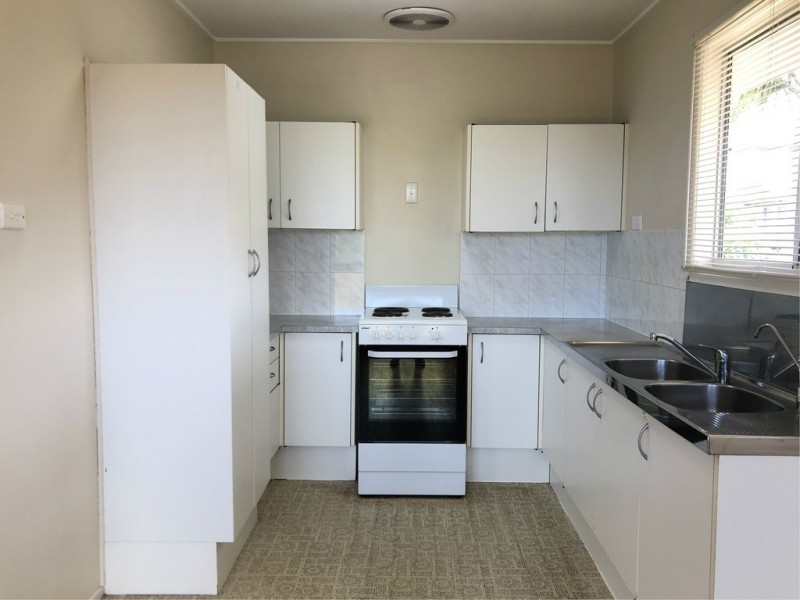 4 Cheltenham Street, Strathpine QLD 4500