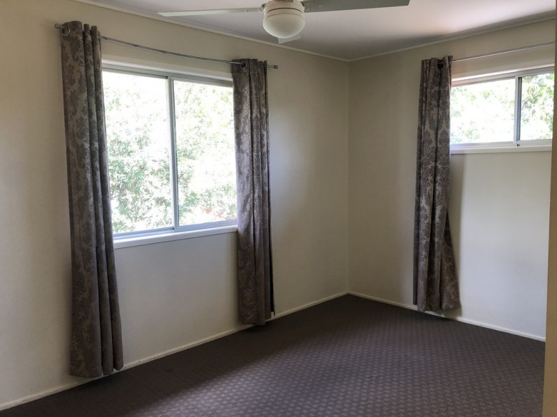 4 Cheltenham Street, Strathpine QLD 4500