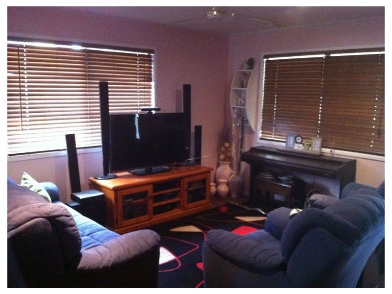 77 Grahams Road, Strathpine QLD 4500