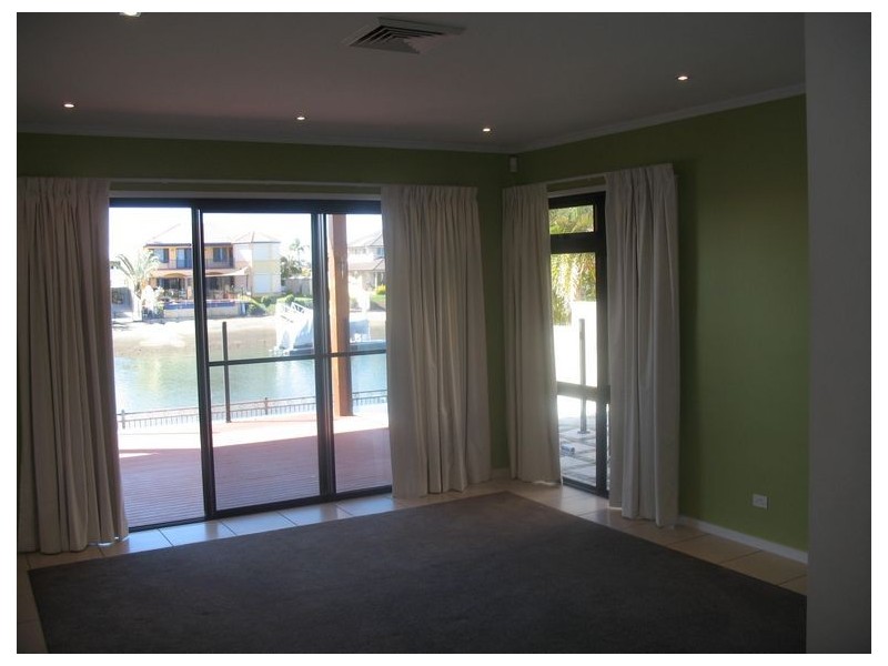 22 Wildfire Court, Newport QLD 4020