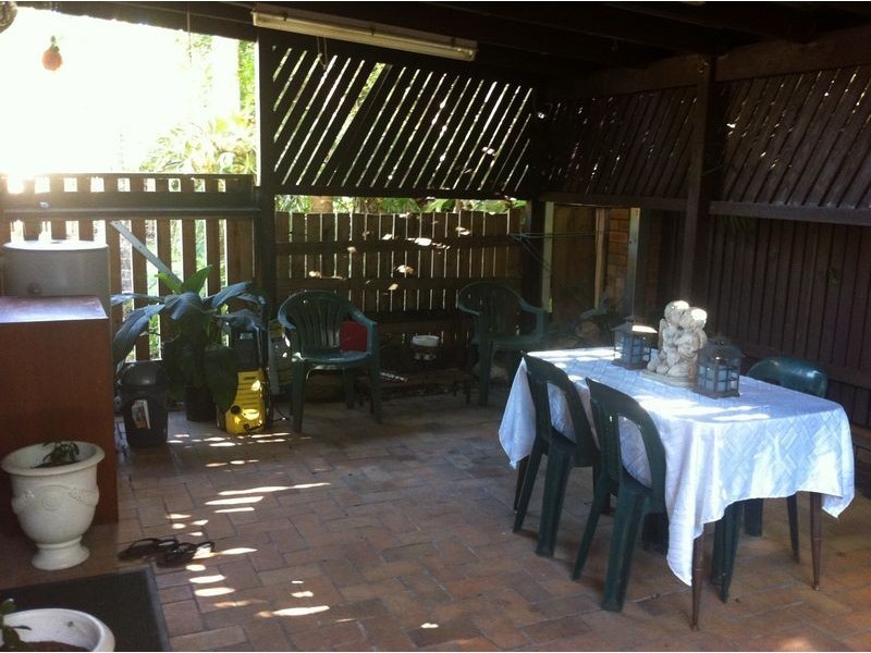 10 Ernie Street, Albany Creek QLD 4035