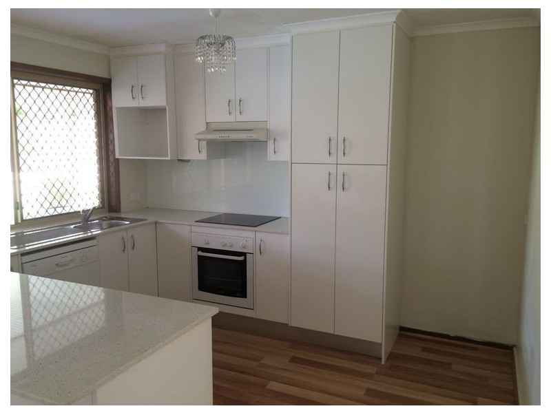 2 Brewster Court, Petrie QLD 4502