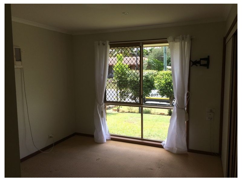 2 Brewster Court, Petrie QLD 4502