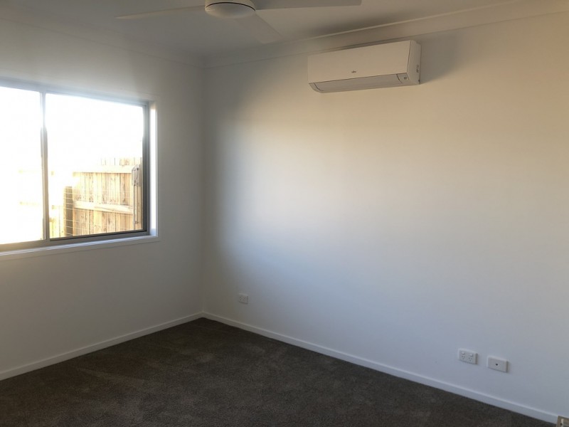 14 Rowley St, Strathpine QLD 4500