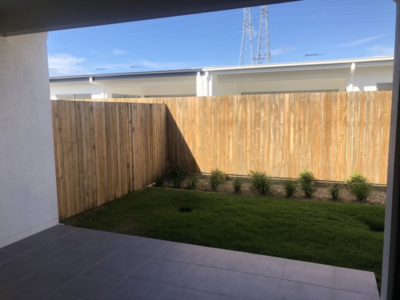 14 Rowley St, Strathpine QLD 4500