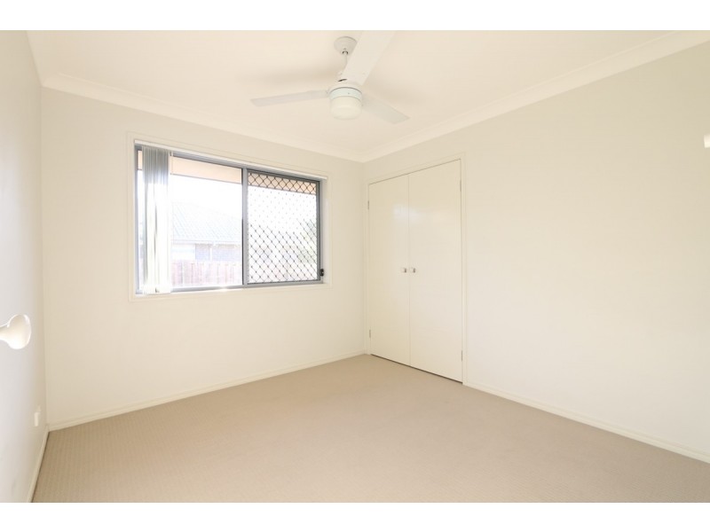 2/11 Charles, Joyner QLD 4500