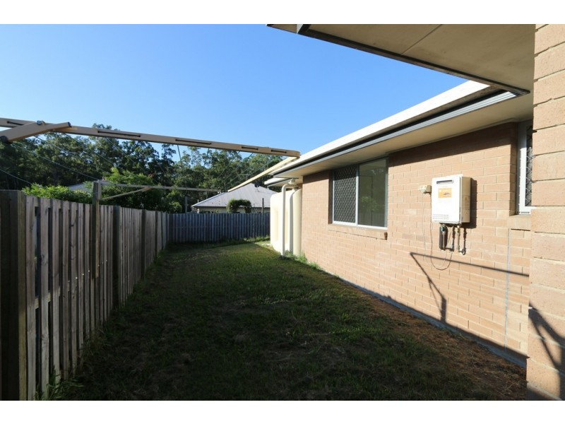 2/11 Charles, Joyner QLD 4500