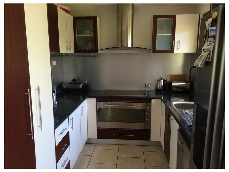 28 Livingstone Street, Strathpine QLD 4500