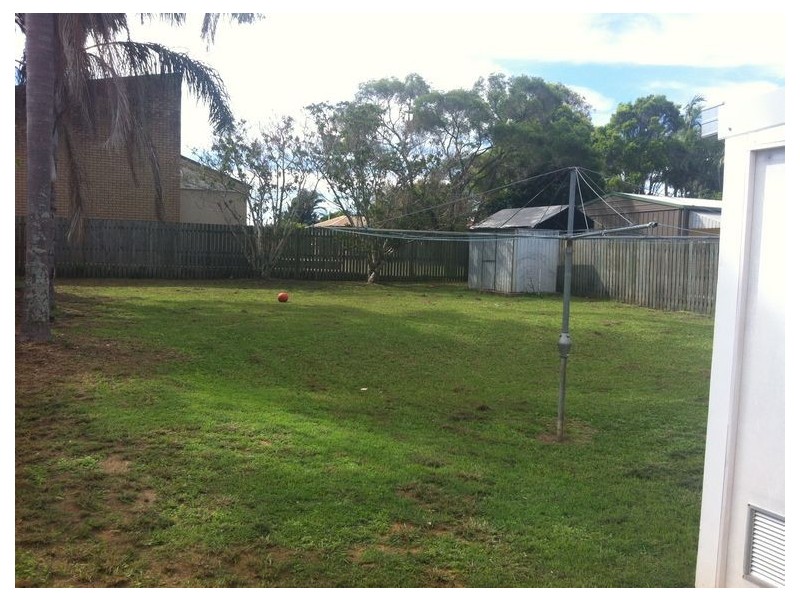 13 Peter St, Strathpine QLD 4500
