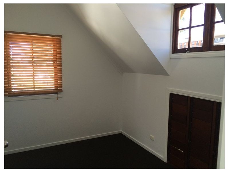 101 Bradley Street, Spring Hill QLD 4000