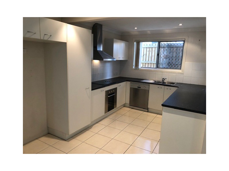 2/505 Gympie Road, Strathpine QLD 4500