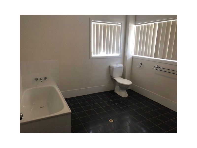 2/505 Gympie Road, Strathpine QLD 4500