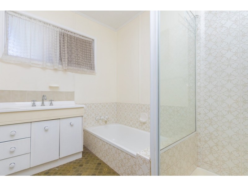 61 Shakespeare Parade, Strathpine QLD 4500