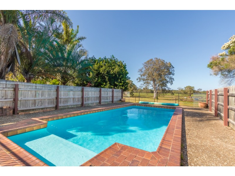 61 Shakespeare Parade, Strathpine QLD 4500