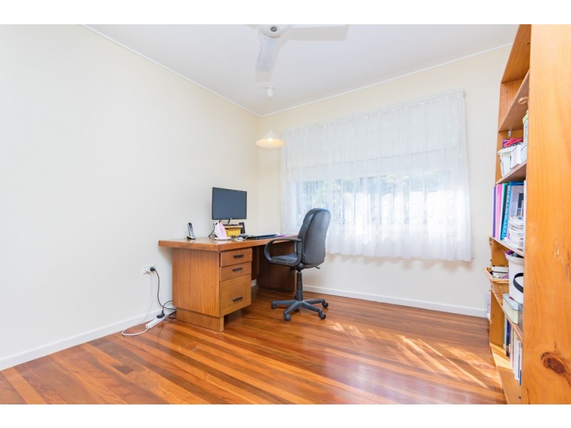 16 Peter Street, Strathpine QLD 4500