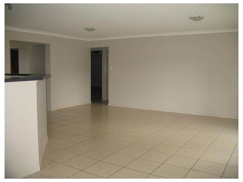 10 Catani Court, Warner QLD 4500