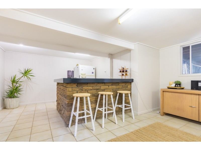 42 Fox Street, Strathpine QLD 4500