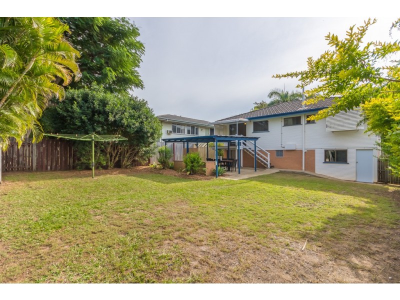 42 Fox Street, Strathpine QLD 4500