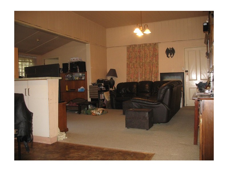 1328 Anzac Avenue, Kallangur QLD 4503